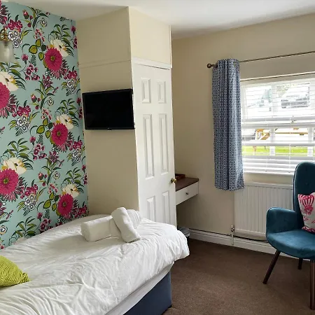 惠灵顿尔宾馆 4* 哈罗盖特