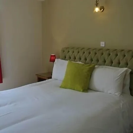 Wellington 4*